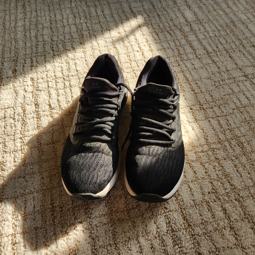 Shoes, Under Armour Vantage running shoe